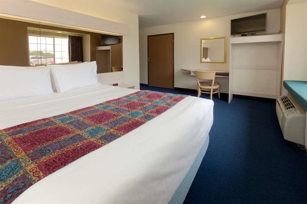 Quality & North I-30 Hotel Mesquite